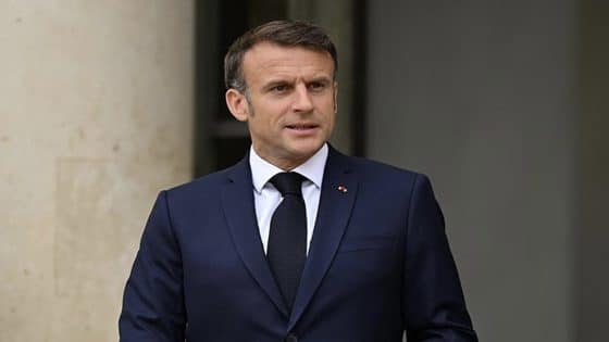 الرئيس الفرنسي: حكم غزة يتطلب مشاركة السلطة الفلسطينية