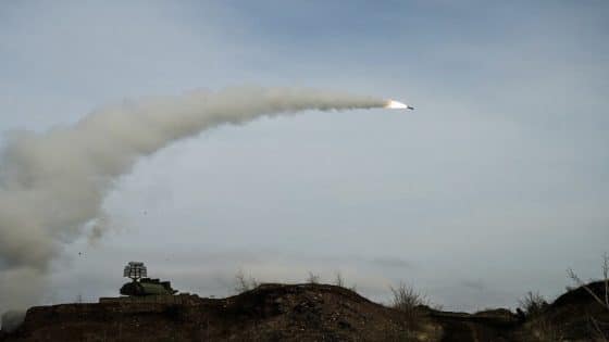 وزارة الدفاع الروسية: الدفاعات الجوية تتصدى لهجوم واسع بالمسيّرات الأوكرانية