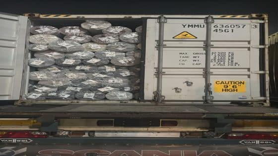 إحالة حاويات مهربة إلى القضاء لمحاسبة المخالفين في أم قصر