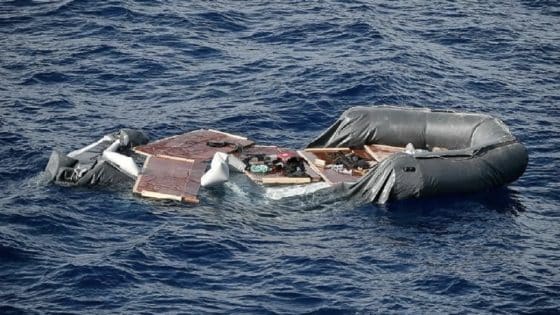 ثلاثة قتلى في غرق قارب مهاجرين في اليونان