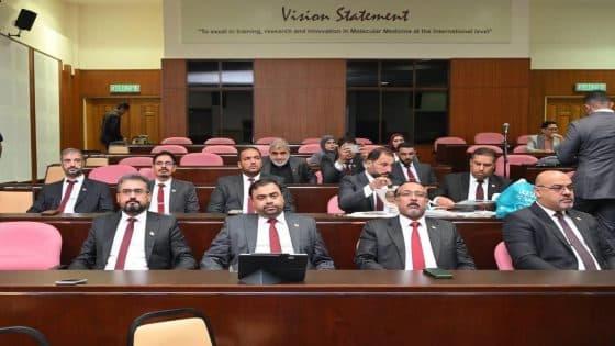 جامعة الفرات الأوسط التقنية تقيّم دورة تخصصية في الأنظمة الصحية الذكية بالتعاون مع جامعة USM الماليزية