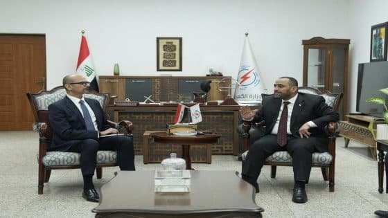 الكهرباء تناقش مع جنرال إلكتريك آليات المضي باتفاقية تطوير منظومة الطاقة