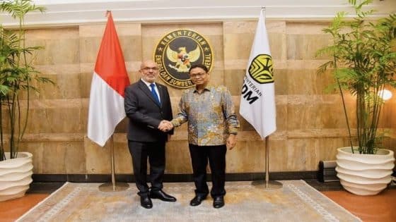 العراق وإندونيسيا يبحثان تطوير التعاون النفطي بين الشركات الحكومية