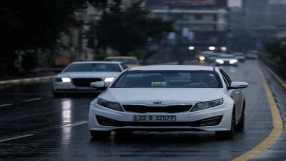 الأنواء الجوية: أمطار وضباب وانخفاض ملحوظ في درجات الحرارة