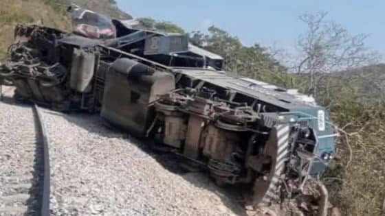 مصرع 13 شخصاً وإصابة 98 آخرين بحادث قطار جنوبي المكسيك