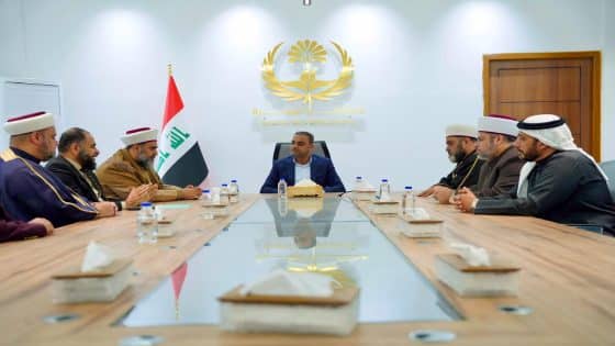 العامري يبحث مع رابطة علماء المسلمين وكلية الإمام الأعظم الملفات الإدارية والخدمية في البصرة