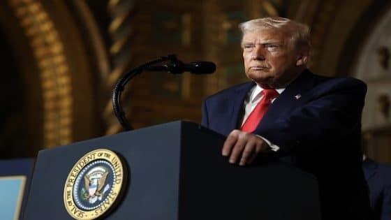 ترامب يحذر كوبا: فنزويلا تحت الحماية الأميركية