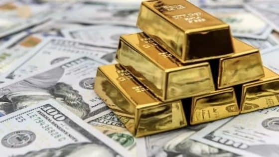 الذهب يواصل مكاسبه والفضة عند أعلى مستوياتها منذ سنوات