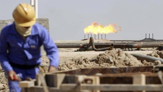 وزارة النفط تعلن ارتفاع نسبة الكوادر العراقية في حقل الرميلة