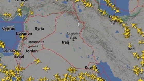 العراق يغلق مجاله الجوي عقب الضربات الاسرائيلية على إيران