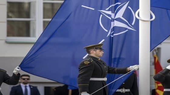 واشنطن تجدد رفضها تحمّل “أعباء” الناتو بمفردها