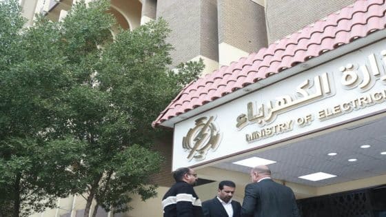 الكهرباء تعلن تشكيل وفد لزيارة إيران وبحث تجهيز الغاز في الصيف المقبل