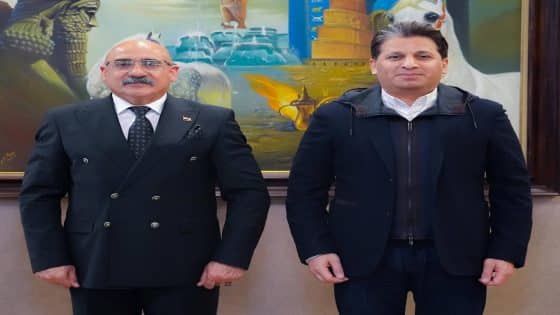 بعد أن صعّق الدكتور عقيل مفتن، رئيس اللجنة الأولمبية الوطنية، الوسط الرياضي بقرارات حاسمة تصب في خدمة الرياضة العراقية، لم يجد السراق والحرامية سوى دفع الأموال لأصحاب الصفحات الفيسبوكية لشن حملات تشويه ضده.