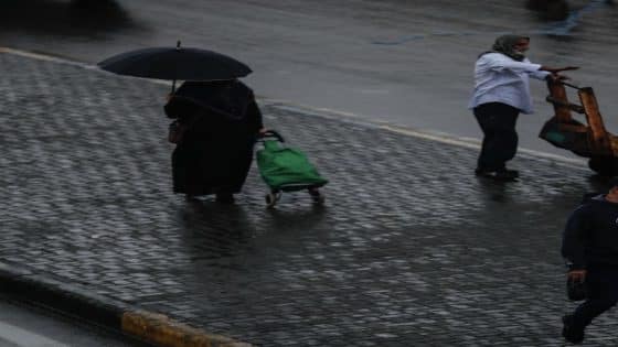 الأنواء الجوية: أمطار متفرقة وتباين في درجات الحرارة