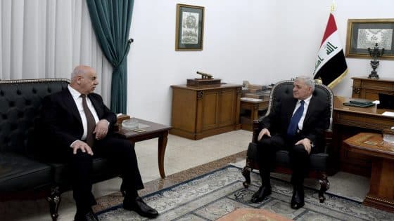 رئيس الجمهورية يؤكد لوزير الثقافة أهمية الاستثمار في الطاقات الشبابية وتشجيع الابداع