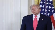 ترامب: الحرب تتعلق بأمر واحد وهو ألا تملك إيران أسلحة نووية وقد تنتهي سريعًا