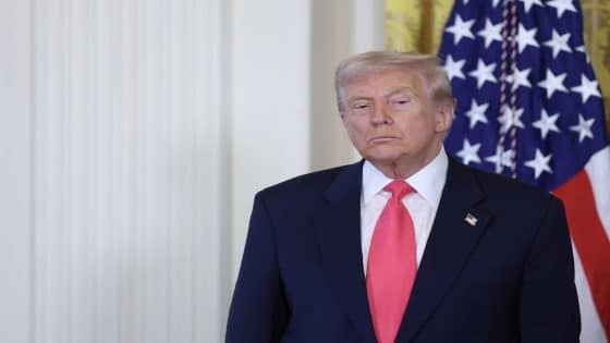 ترامب: الحرب تتعلق بأمر واحد وهو ألا تملك إيران أسلحة نووية وقد تنتهي سريعًا