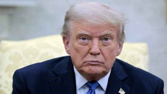 ترامب: أضفت يوماً إلى المهلة لإيران