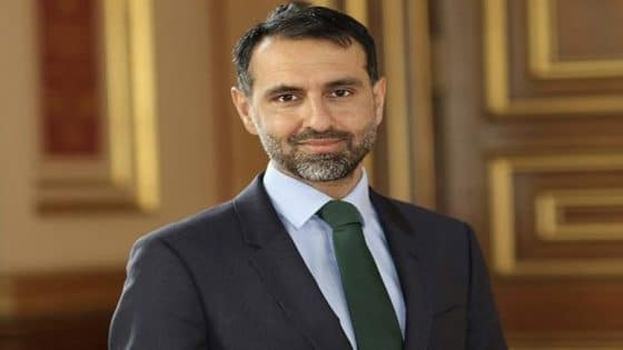 السفير البريطاني في بغداد: المملكة المتحدة ترحب بتكليف علي الزيدي رئيساً للوزراء