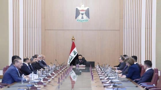 رئيس الوزراء علي فالح الزيدي يترأس الجلسة الاعتيادية الأولى لمجلس الوزراء