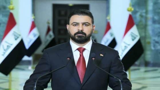 رئيس الوزراء يعزي برحيل المرجع إسحاق الفياض ويعلن الحداد بالبلاد لمدة ثلاثة أيام