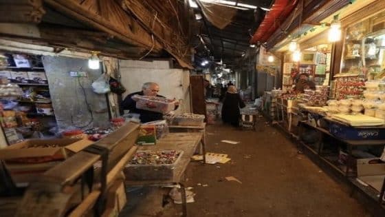 التجارة: انخفاض كلف الشحن سينعكس على أسعار السلع ووضعنا خطة لمكافحة الاحتكار