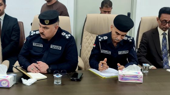 دعا مدير الدفاع المدني في البصرة، العميد مازن محمد، أصحاب المواكب الحسينية إلى توفير مطافئ للحريق داخل مواكب الخدمة، مؤكداً أن هذه الدعوة تأتي كإجراء احترازي تزامناً مع ارتفاع درجات الحرارة في المحافظة