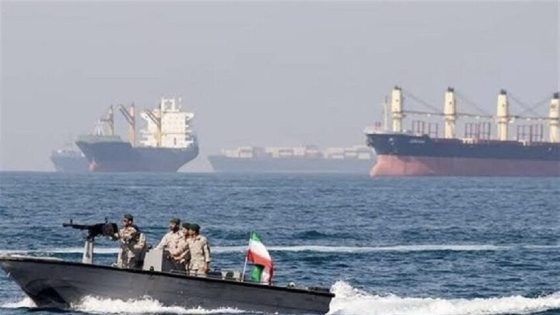 الحرس الثوري الإيراني يعلن استهداف ناقلتي نفط في مضيق هرمز