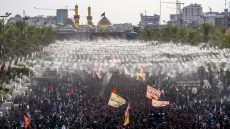حشود الزائرين تواصل أداء مراسيم الزيارة الأربعينية مع مواصلة عمليات التفويج العكسي