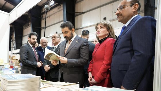 رئيس الوزراء: الكتاب سلاح نواجه به الجهل ودواء نعالج به التطرف وذاكرة لحفظ الهوية