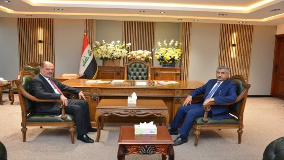 وزير الثقانة ورئيس اتحاد الصحفيين العرب يبحثان استضافة العراق لمؤتمر الاتحاد والمكافئات التشجيعية للصحفيين والفنانين والادباء
