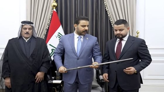 رئيس الوزراء يوجّه بحماية المبلّغ عن فساد وكيل وزارة الصناعة